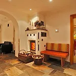 Arnika Garni 酒店 奥巴拉马高